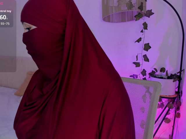 Amirah-'s BongaCams show and profile