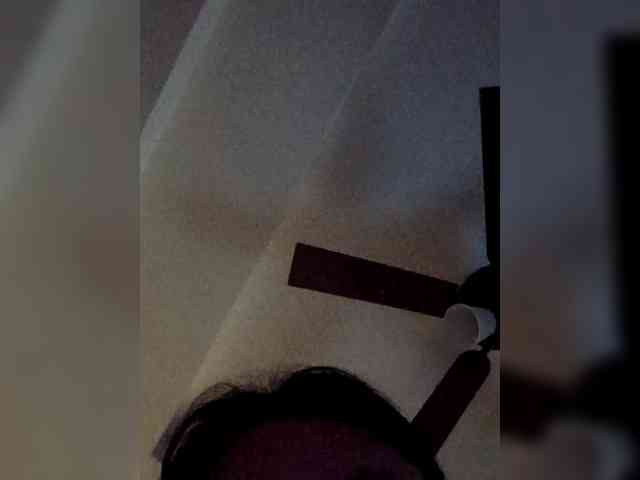 JuicyYumYum90 webcam