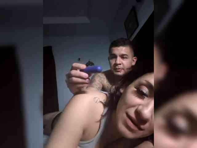 JuicyYumYum90 webcam