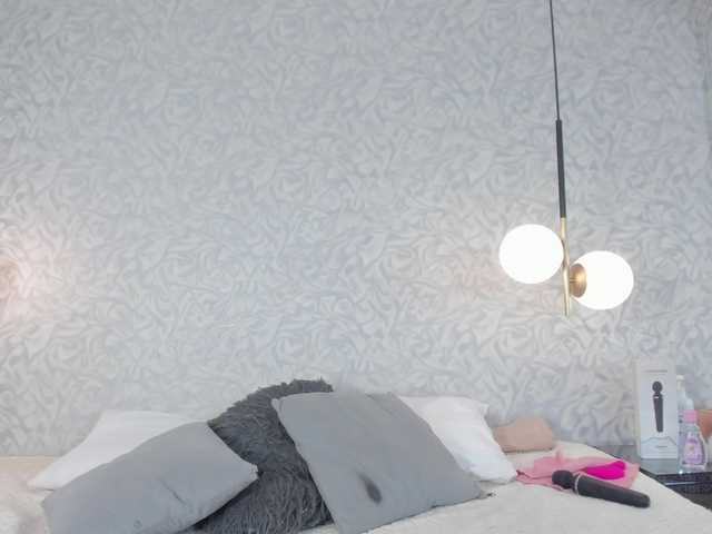 thiara-angels's BongaCams show and profile