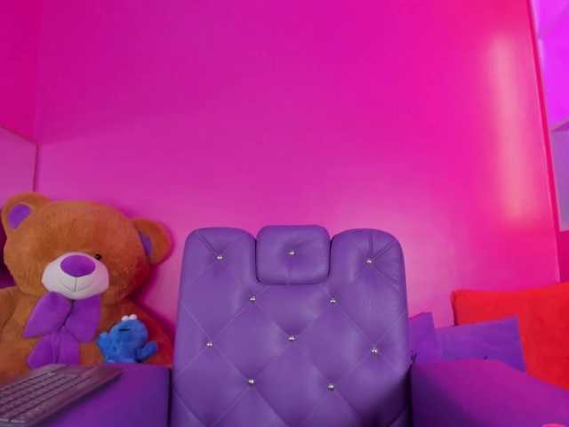 thiara-angels's BongaCams show and profile