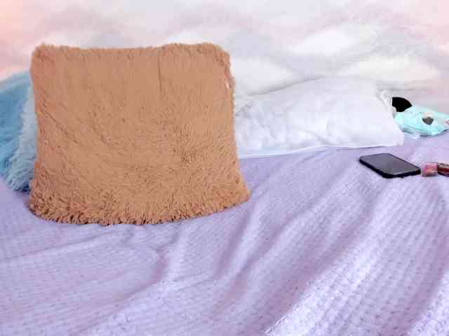 thiara-angels webcam