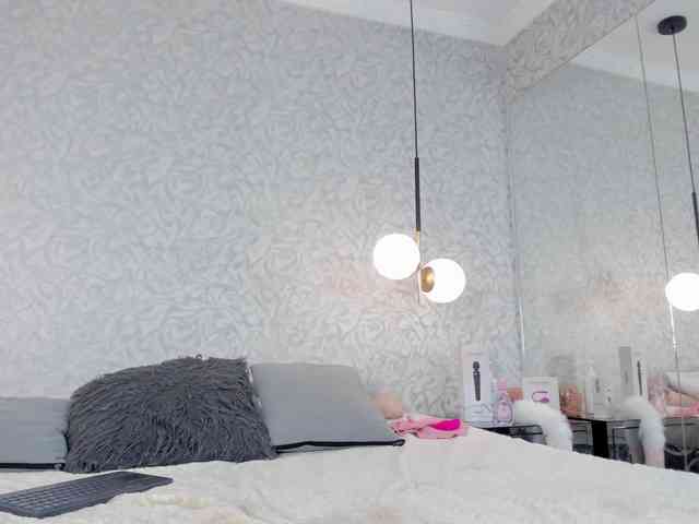 thiara-angels webcam