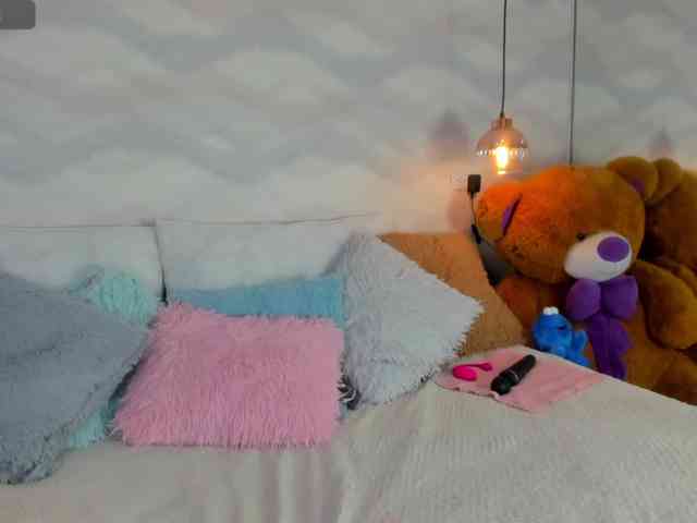 thiara-angels webcam