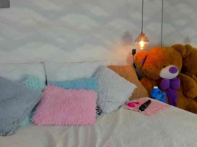 thiara-angels webcam