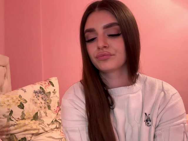 EmmaBarbieMeow's BongaCams show and profile