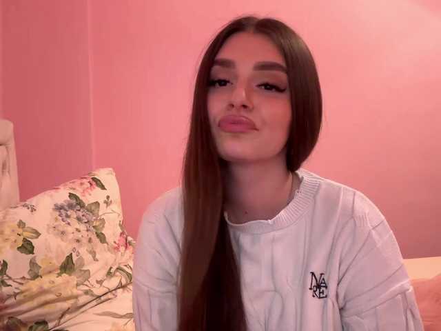 EmmaBarbieMeow's BongaCams show and profile