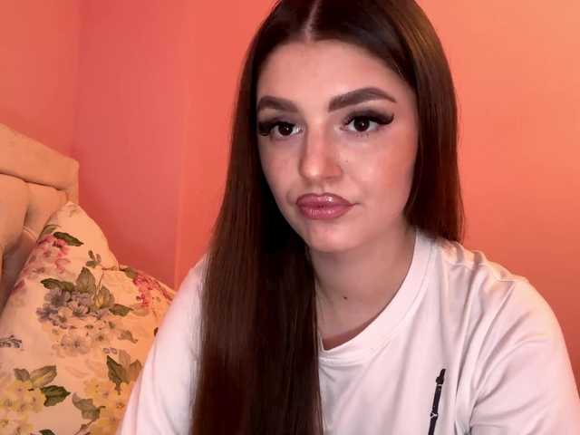 EmmaBarbieMeow's BongaCams show and profile