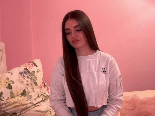 EmmaBarbieMeow's BongaCams show and profile