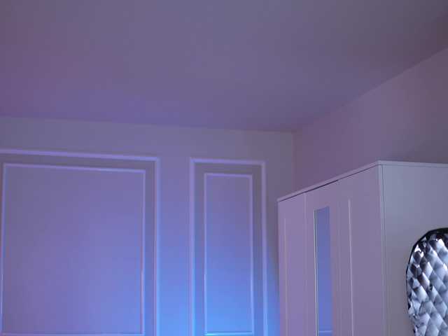 SammiMonroe's BongaCams show and profile