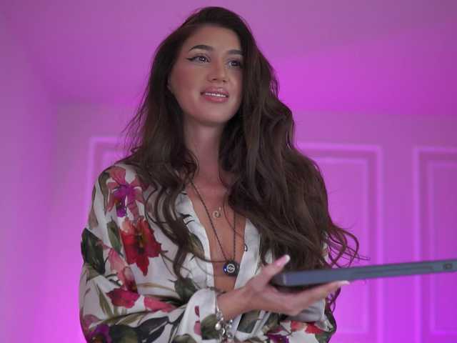 SammiMonroe's BongaCams show and profile