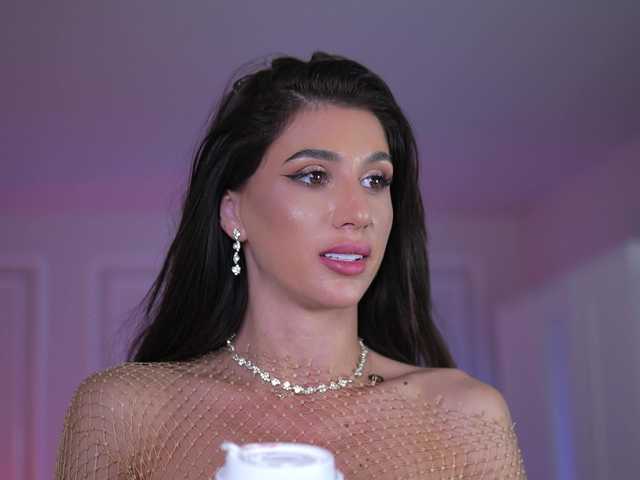 SammiMonroe's BongaCams show and profile