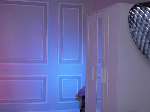 SammiMonroe's BongaCams show and profile