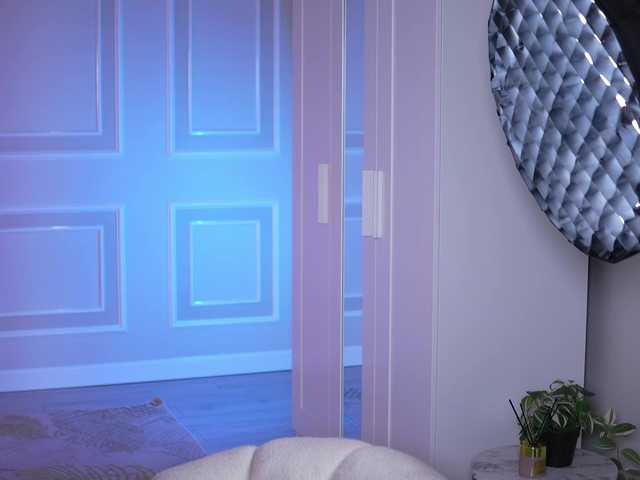 SammiMonroe's BongaCams show and profile