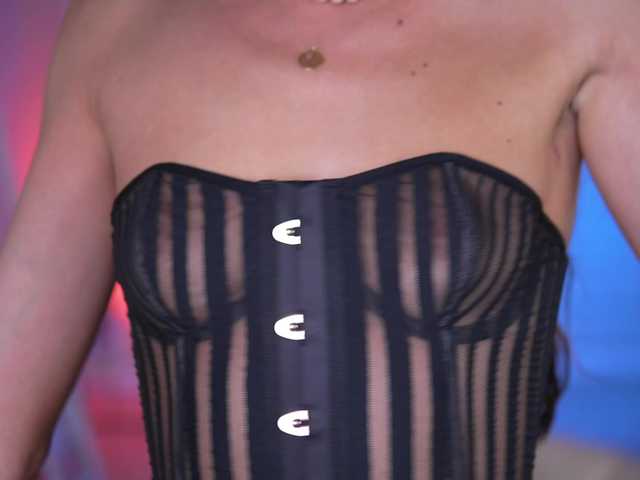 SammiMonroe's BongaCams show and profile