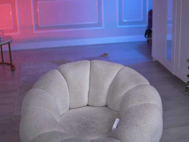 SammiMonroe's BongaCams show and profile