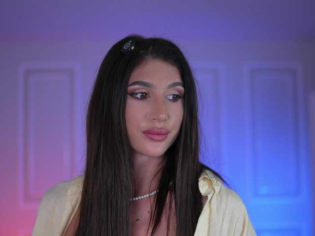SammiMonroe's BongaCams show and profile