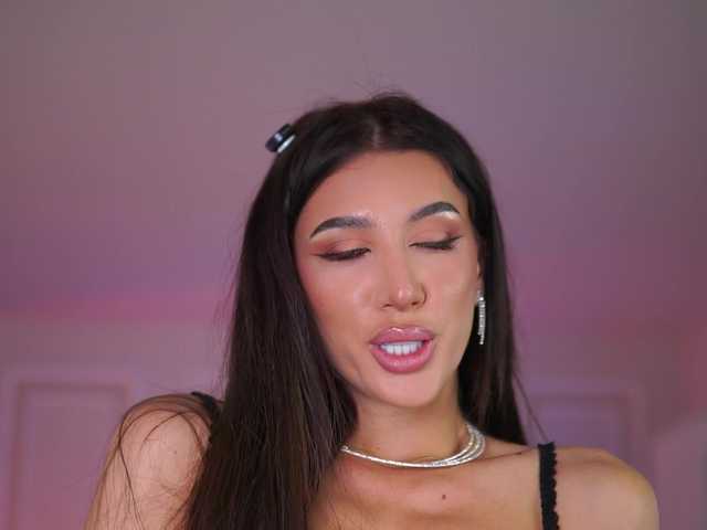 SammiMonroe's BongaCams show and profile