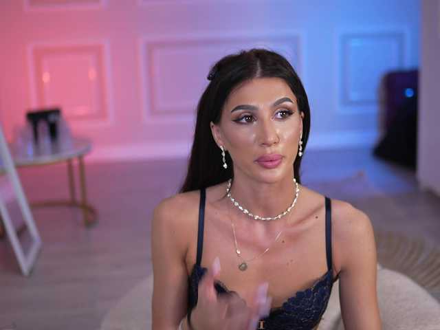 SammiMonroe's BongaCams show and profile