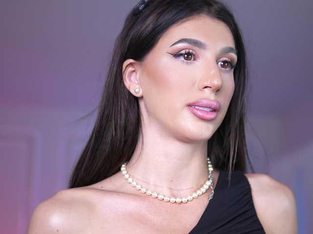 SammiMonroe's BongaCams show and profile