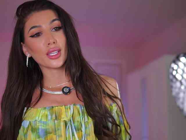 SammiMonroe SammiMonroe