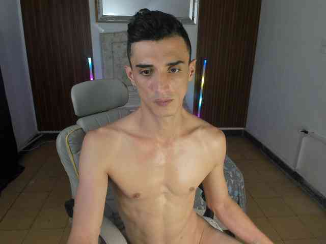 felipe-colinss Live Webcam on BongaCams