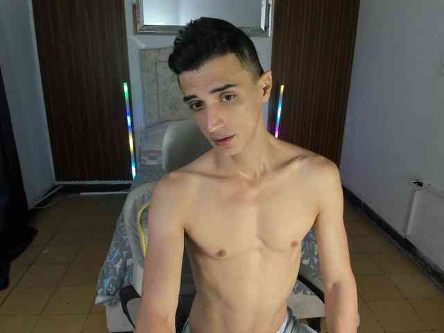 felipe-colinss Live Webcam on BongaCams