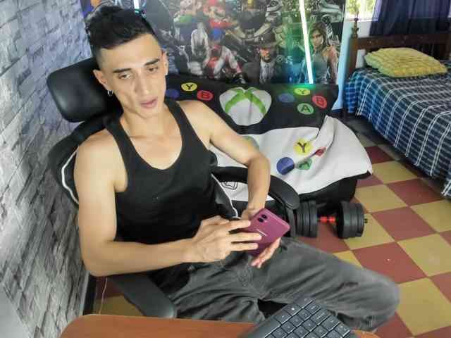 felipe-colinss felipe-colinss