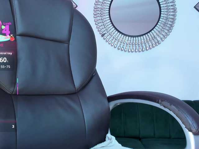 issi-loren's BongaCams show and profile