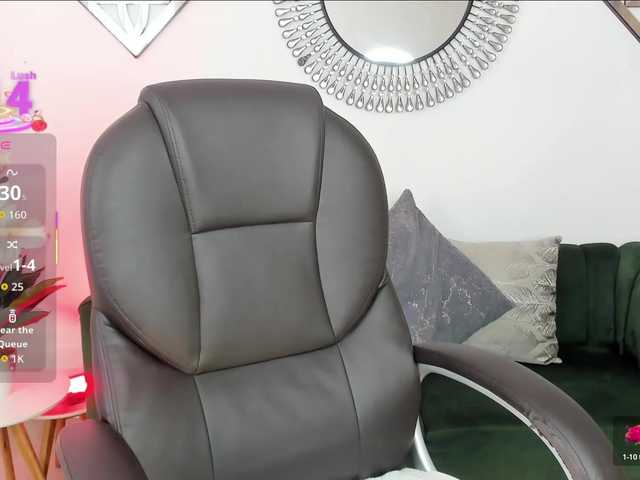 issi-loren's BongaCams show and profile