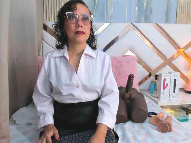 NicolettRyan NicolettRyan