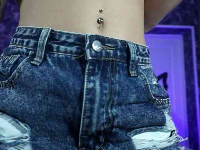 BriannaGolddenn webcam