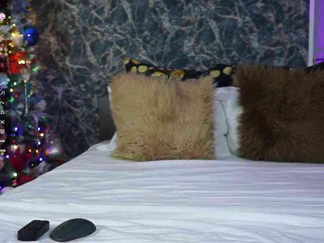 BriannaGolddenn webcam