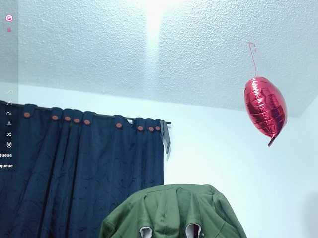 Bombom-brown's BongaCams show and profile