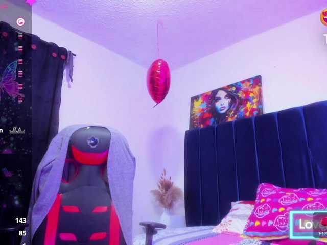 Bombom-brown's BongaCams show and profile