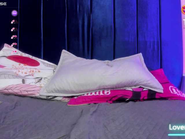 Bombom-brown's BongaCams show and profile