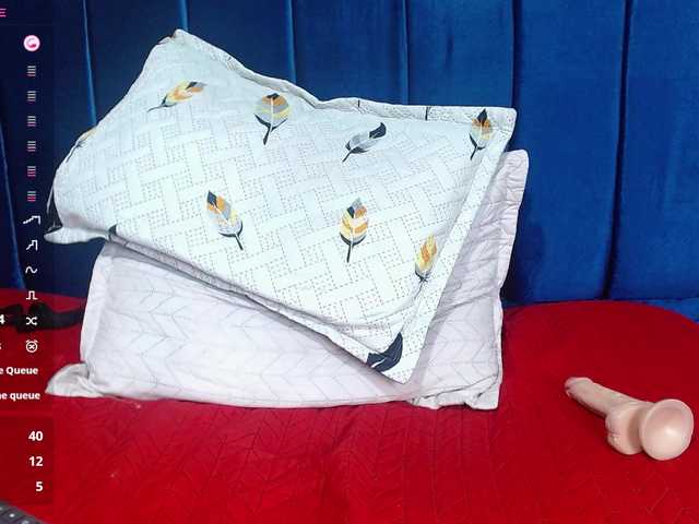 Bombom-brown's BongaCams show and profile