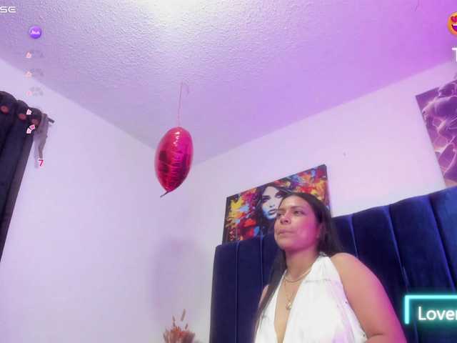 Bombom-brown's BongaCams show and profile