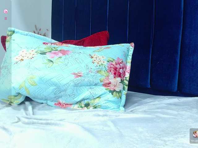 Bombom-brown's BongaCams show and profile