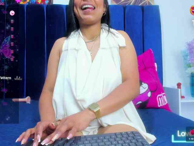 Bombom-brown Live Webcam on BongaCams