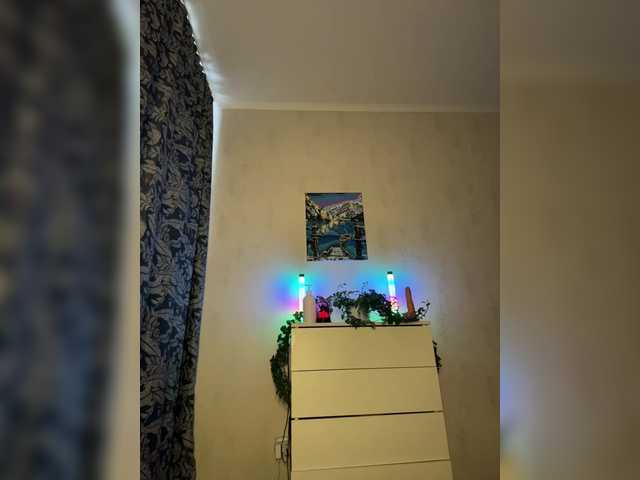 LIAMIA – webcam model profile photo