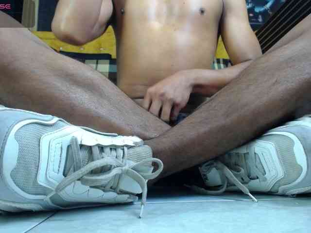 izan-hot2 Live Webcam on BongaCams