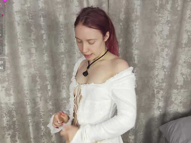 SwettyEllis's BongaCams show and profile