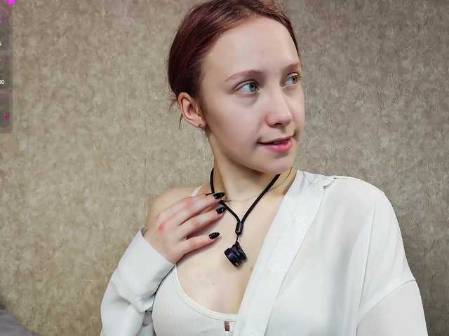 SwettyEllis's BongaCams show and profile