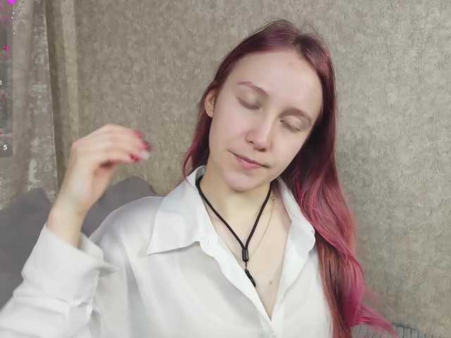 SwettyEllis's BongaCams show and profile