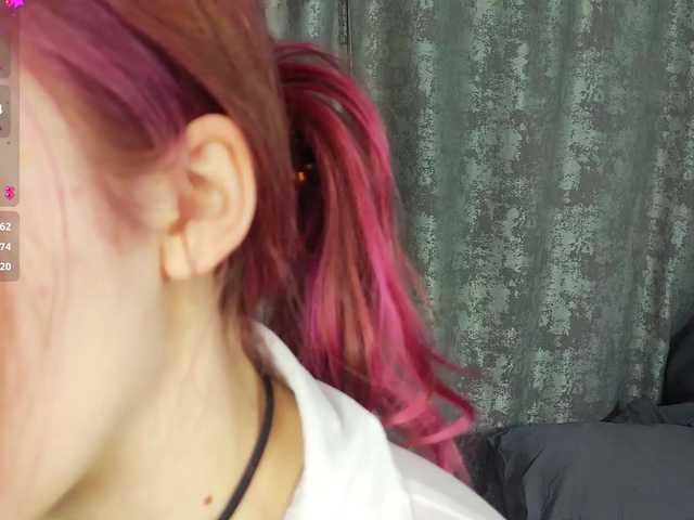 SwettyEllis's BongaCams show and profile