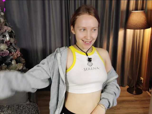 SwettyEllis's BongaCams show and profile
