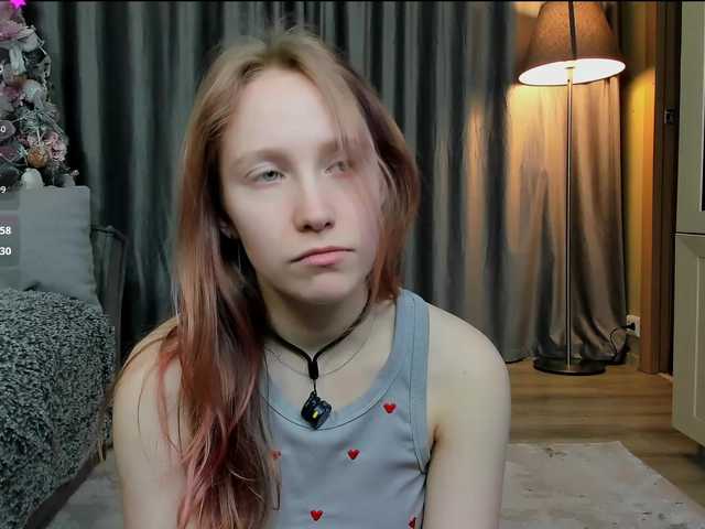 SwettyEllis's BongaCams show and profile