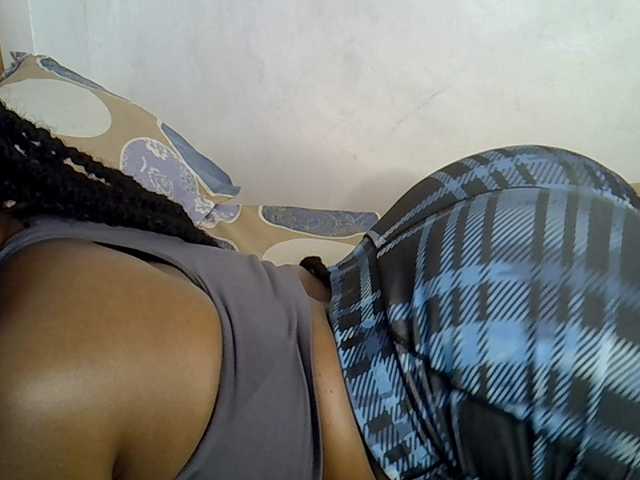 Sexy-carina's BongaCams show and profile