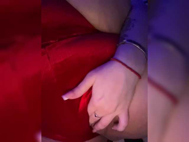 видео RobinLili